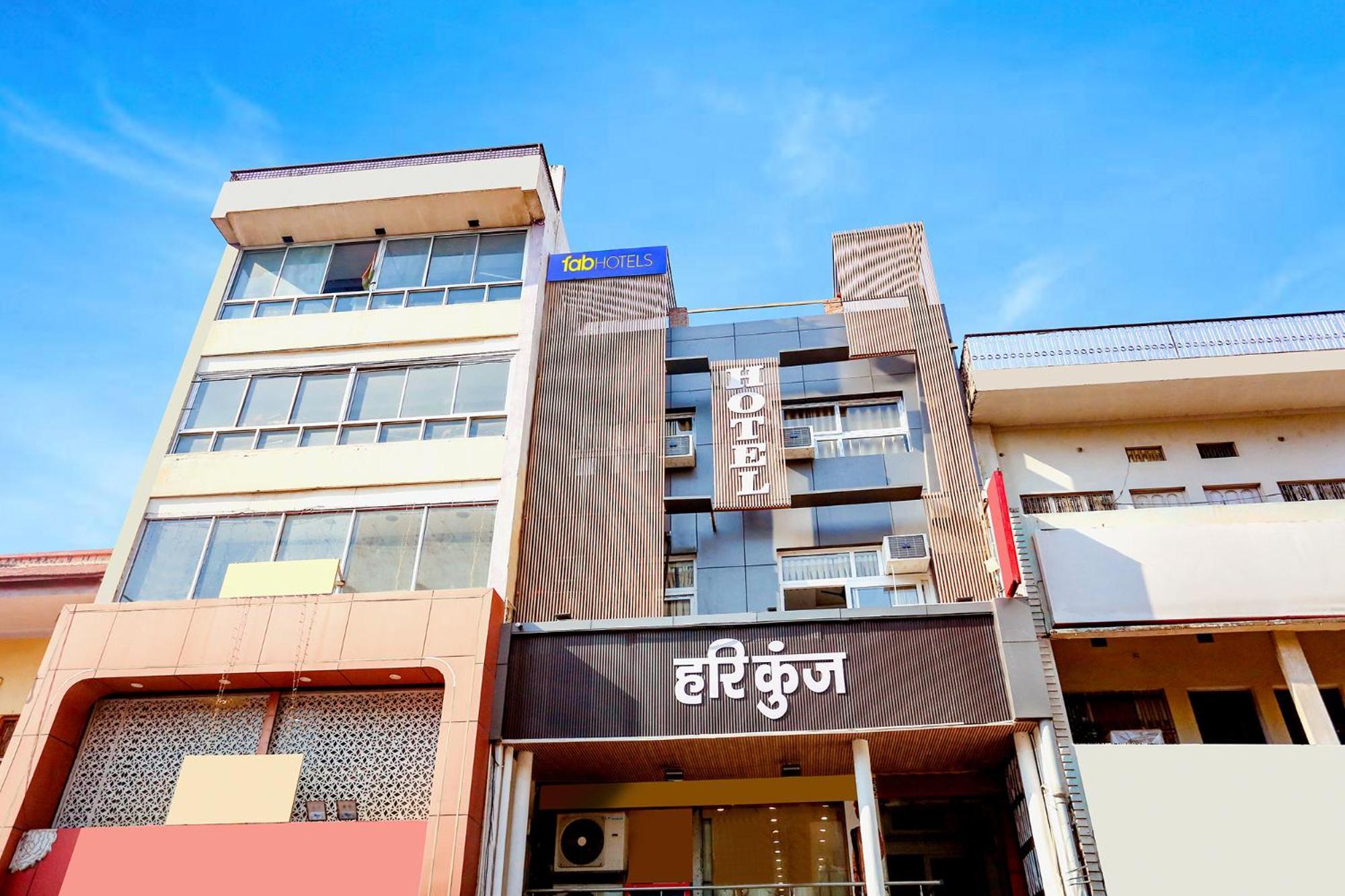 Fabhotel Hari Kunj 900 M From Kashi Vishwanath Temple 瓦拉纳西 外观 照片