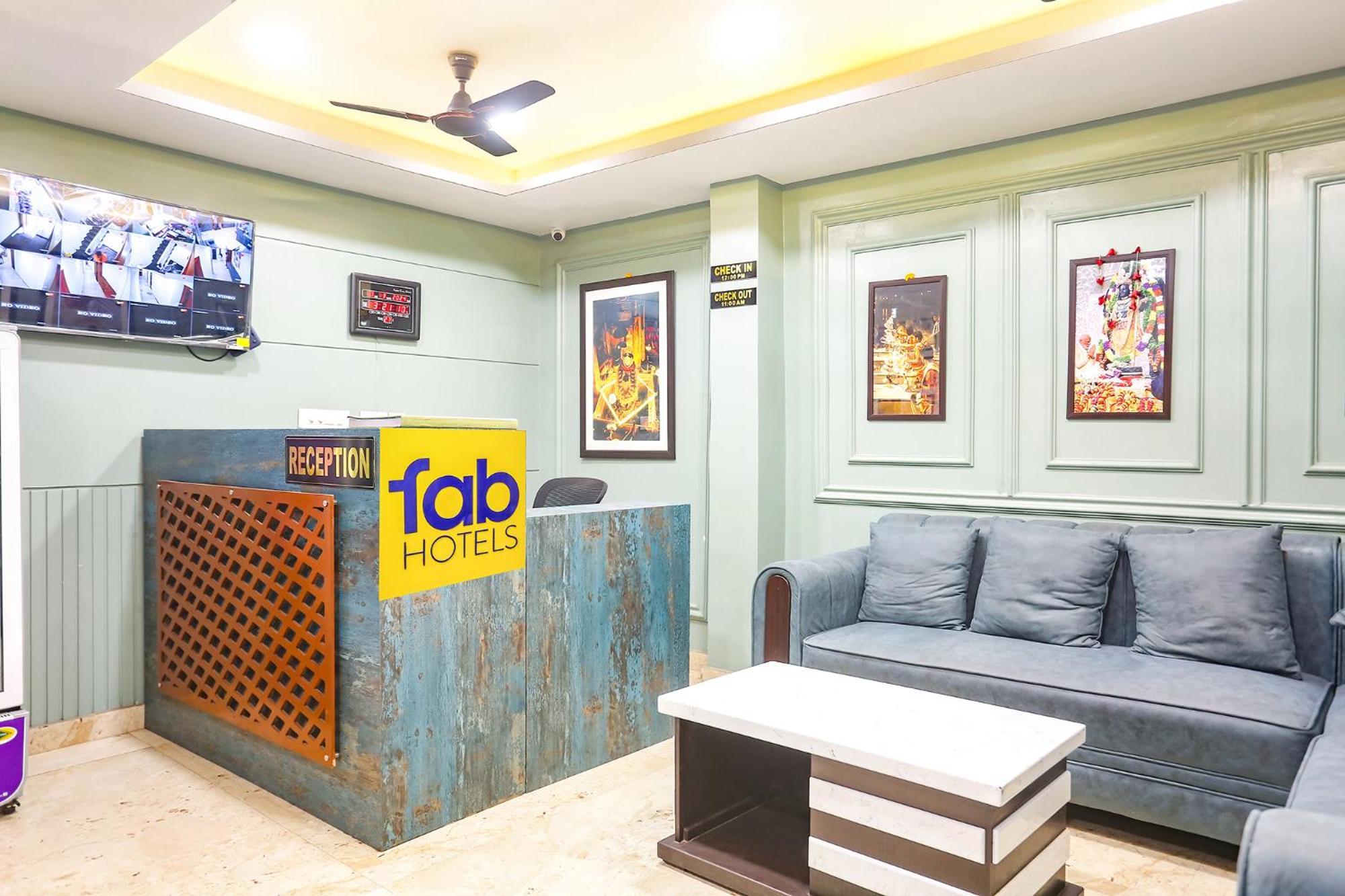 Fabhotel Hari Kunj 900 M From Kashi Vishwanath Temple 瓦拉纳西 外观 照片